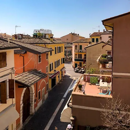 App. Chiaretto In Centre With P. Apartment *