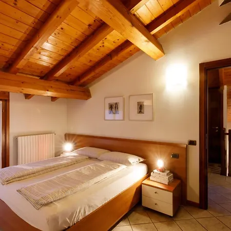 Chiaretto, Rooftop Terrace, Underground Parking Apartament Bardolino